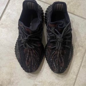 Yeezy Boost 350 v2 MX Rock